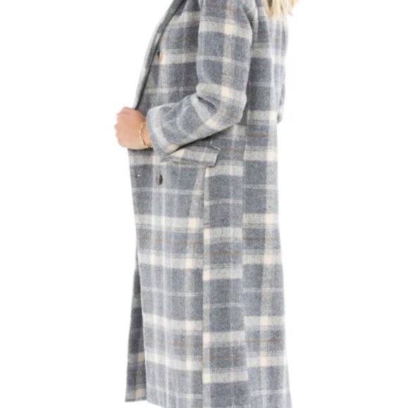 ASTR Raquel Coat - Picture 2 of 11